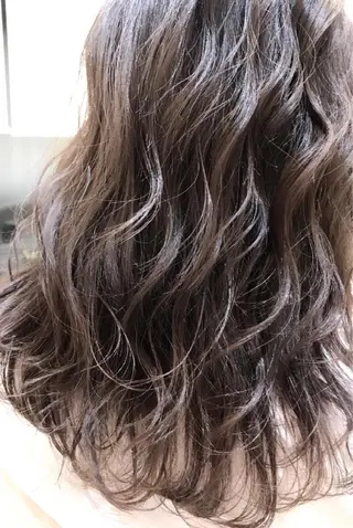 セミロング 内田 敦士のヘアスタイル