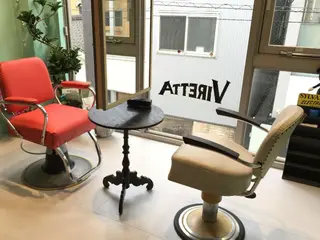 カラー VIRETTA所属・VIRETTA 【ヴィレッタ】のヘアスタイル