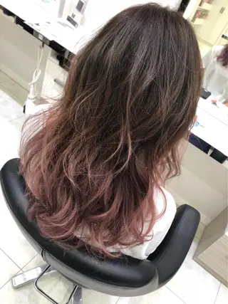 ロング 岸 保奈美のヘアスタイル