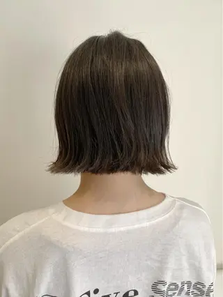 ショート カラー ボブ・レイヤーカット 吉敷航一のヘアスタイル