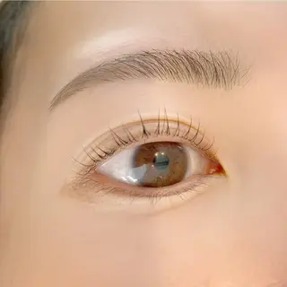 マツエク・マツパ アイブロウ MELIAnail&eyelash所属・角屋 ひとみのマツエク・マツパデザイン