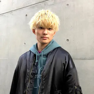 カラー メンズ 切りっぱなしボブ/ デザインカラー店長のヘアスタイル