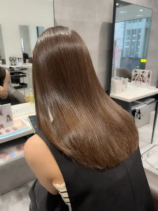 ミディアム カラー 坂本 理輝のヘアスタイル