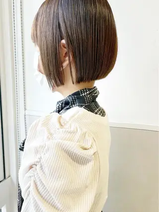ショート カラー 齋藤 咲のヘアスタイル