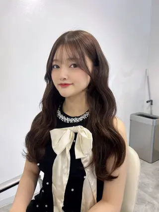 ロング 𝑴𝑰𝑯𝑶 ／ワンホンヘアのヘアスタイル