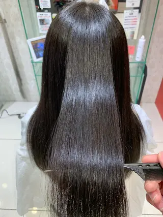 ロング 髪質改善美容師 鈴木のヘアスタイル