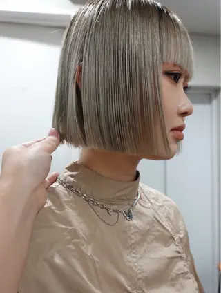 ミディアム People minami aoyama所属・渡辺 かりんのヘアスタイル