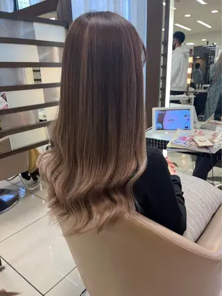 ロング 暖色カラー❤️横浜 エクステらん🦖のヘアスタイル