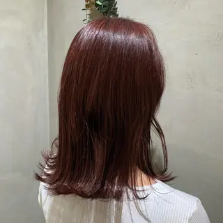 ミディアム カラー CYAN by artefice所属・安達 萌花のヘアスタイル