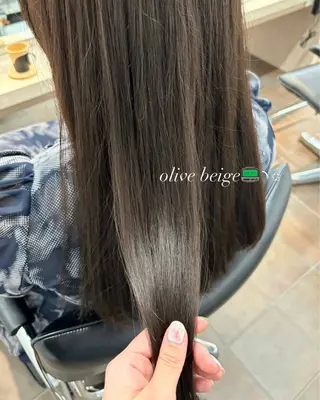 ロング カラー かどたはるな レイヤー/パーマのヘアスタイル