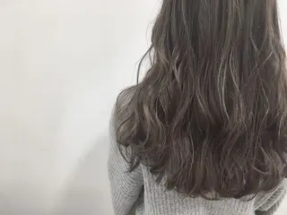ロング カラー てんま さやかのヘアスタイル