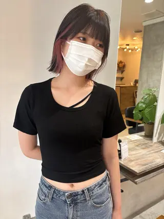 ミディアム カラー 鈴木 美紅のヘアスタイル