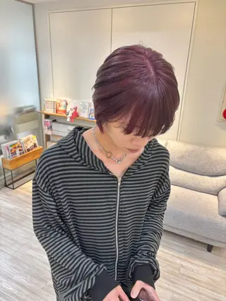 ショート カラー くさかみさき🌼暖色 /耳つぼ/オタク🌼のヘアスタイル