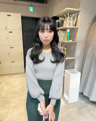 セミロング カラー KURO/韓国ヘア /レイヤーカットのヘアスタイル