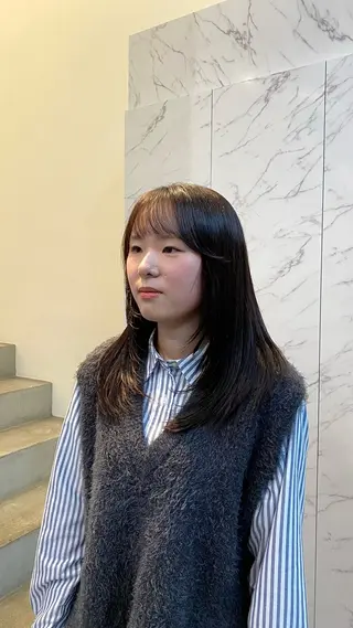 ロング マツザキ マナトのヘアスタイル