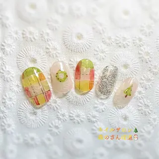 ネイル 森のさんぽ道所属・ショートネイル 森のさんぽ道のネイルデザイン