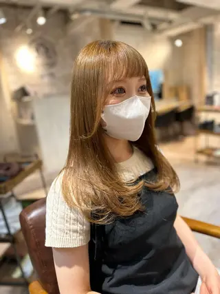 セミロング カラー fiica (フィーカ)所属・金子侑史 /縮毛矯正の人のヘアスタイル