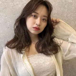 ロング 🩰 柔らかいカラー tomomi🌛のヘアスタイル