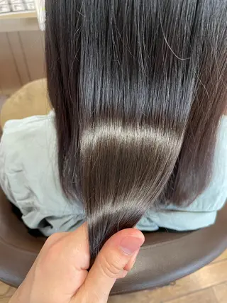 ミディアム 吉田 浩太郎のヘアスタイル