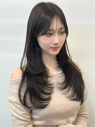 ロング カラー ブリーチなし髪質改善 韓国ヘア　柏崎颯刀のヘアスタイル