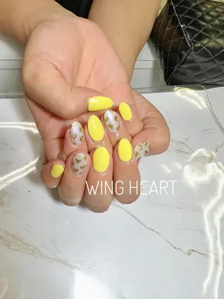 ネイル O. AKINAのネイルデザイン