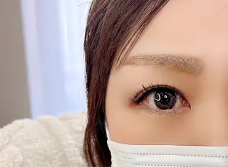 マツエク・マツパ un par un アンパルアン所属・un par unの眉毛・アイブロウイメージ