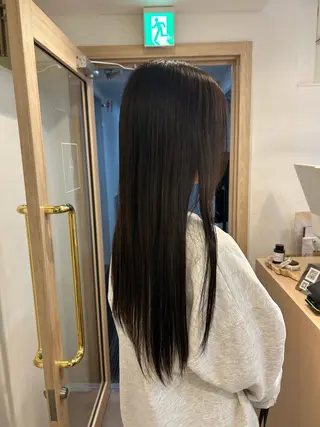 カラー オリーブ/ ナカミネアキナのヘアスタイル