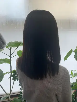 セミロング パーマ ストウ ナナエのヘアスタイル