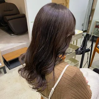 ロング fumi🪞血色感 アップ艶カラーのヘアスタイル