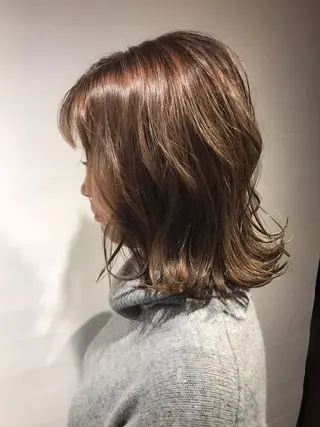 セミロング カラー BIANCO北堀江 AKANEのヘアスタイル