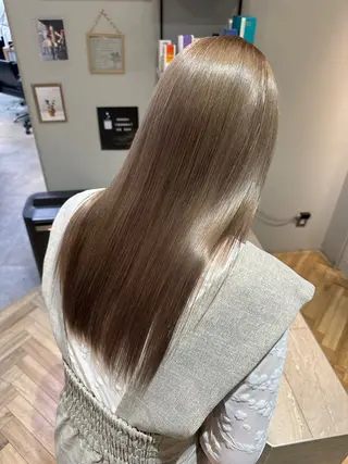 ロング カラー 髪質改善特化サロン ICONIQ天神店のヘアスタイル