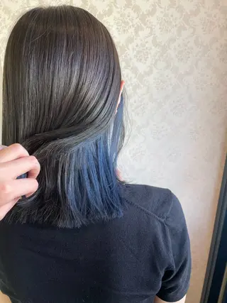 カラー ヒヨシ ルナのヘアスタイル