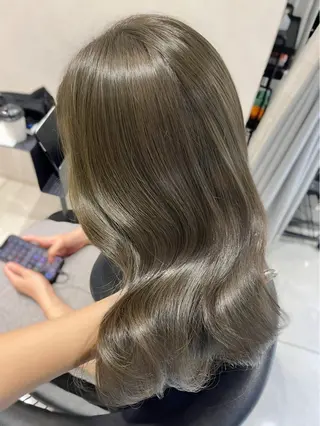 ロング カラー MITSUKI🤍 モテ髪×韓国レイヤーのヘアスタイル