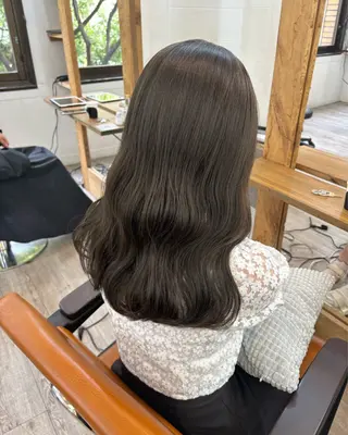 セミロング カラー 広島/わかな/ヘア セット/オリーブのヘアスタイル