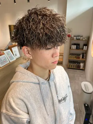 ショート パーマ メンズ 髪質改善特化型美容師 🫧岡本璃来🫧のヘアスタイル