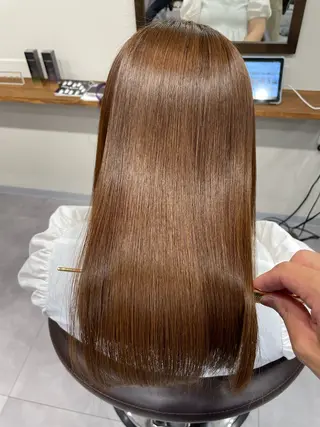 セミロング 縮毛矯正、髪質改善／ 松田 龍之介のヘアスタイル