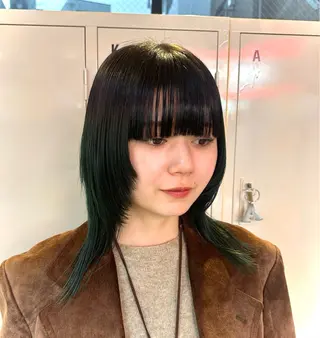 カラー 艶 ハイトーン✨ユキノのヘアスタイル