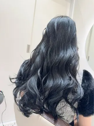 ロング カラースペシャリスト ・齊藤 羽瑠輝のヘアスタイル