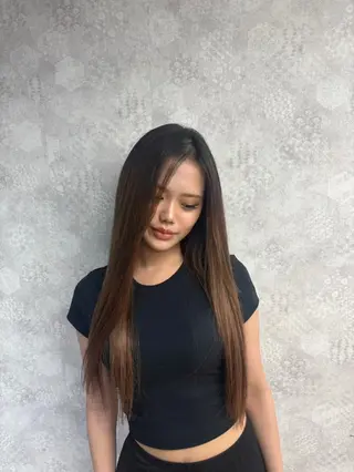 ロング 外国人風ヘア ×18歳美容師ルイヤのヘアスタイル