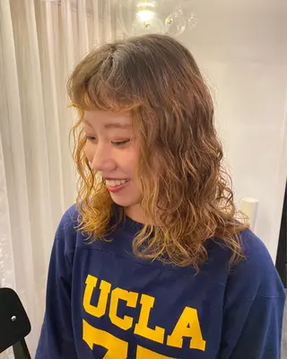 パーマ comeghead 琴音のヘアスタイル