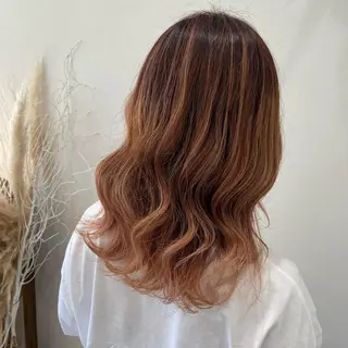 セミロング 松本 玲菜のヘアスタイル