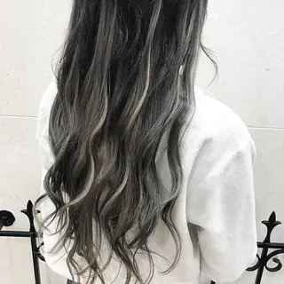 セミロング カラー 平尾 拓也のヘアスタイル