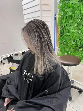 ミディアム Maison所属・Maison 加部のヘアスタイル