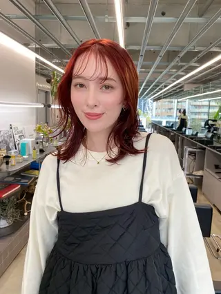 ミディアム カラー 似合わせカット レイヤーボブウルフのヘアスタイル