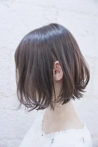 ショート カラー 鍋田 和見のヘアスタイル