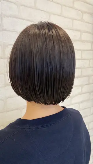ショート vis fleur 日暮里所属・早坂 紅葉のヘアスタイル