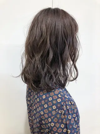 ミディアム カラー ケアブリーチ 坪井佑樹のヘアスタイル