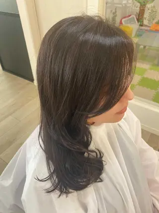 カラー anita by ganesha所属・岸田 直貴のヘアスタイル