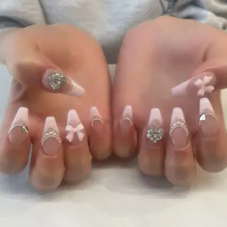 ネイル 💎🐰 saki. m 🐰💎のネイルデザイン