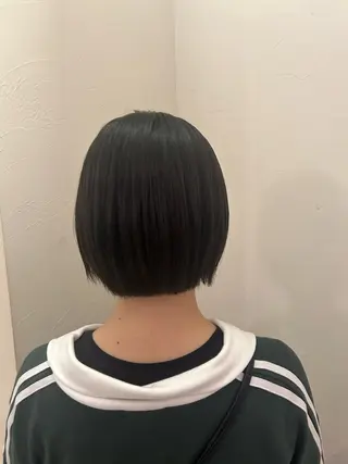 ミディアム IT by ALBUMあいりのヘアスタイル